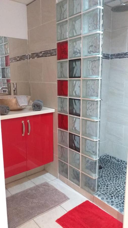 Appartement Bord De Mer Tres Fonctionnel , Sur La Plage & Vue Mer Exceptionnelle Ле Госие Екстериор снимка